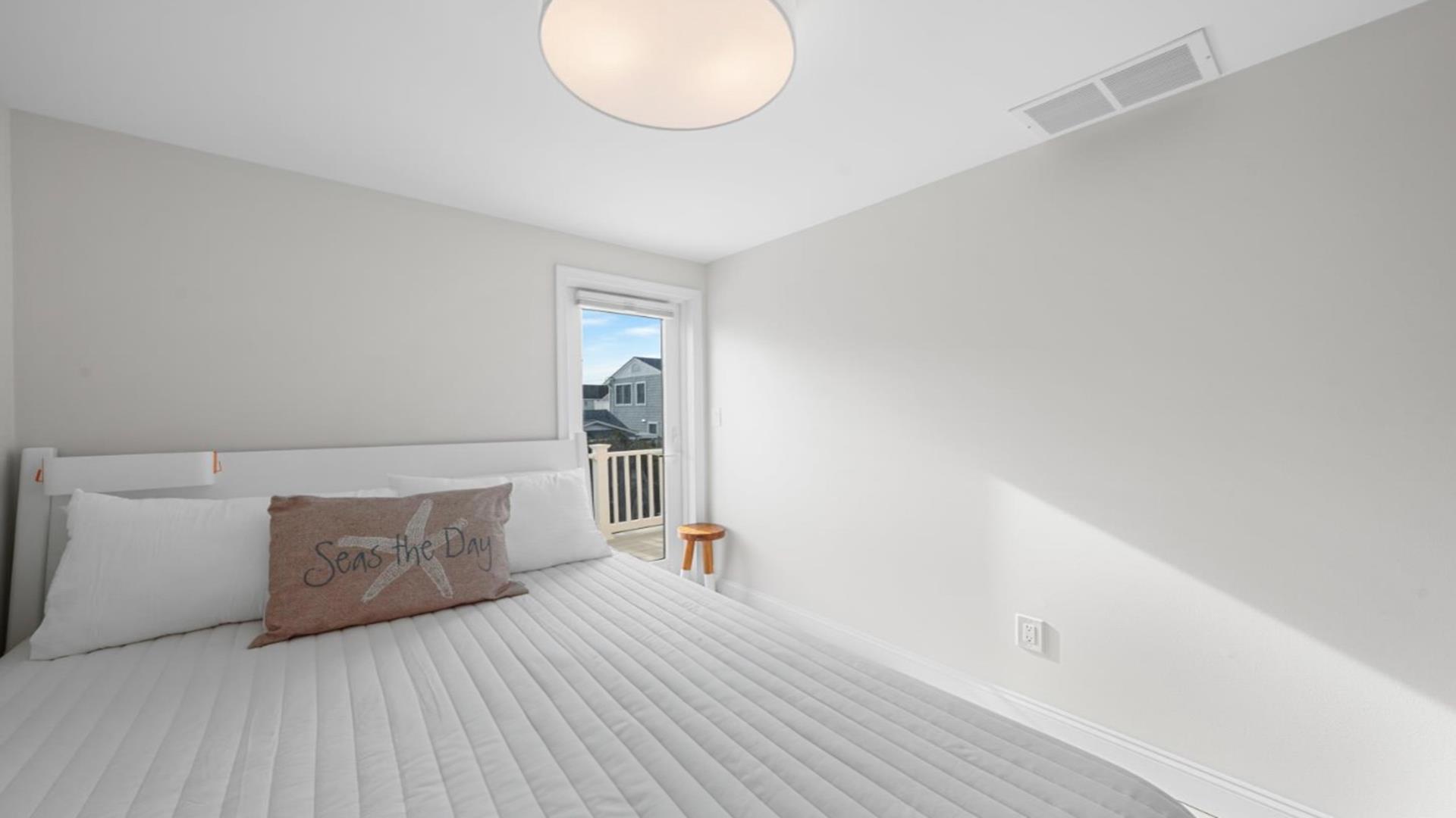 18 Linden Lane, Stone Harbor (Mid-Island)