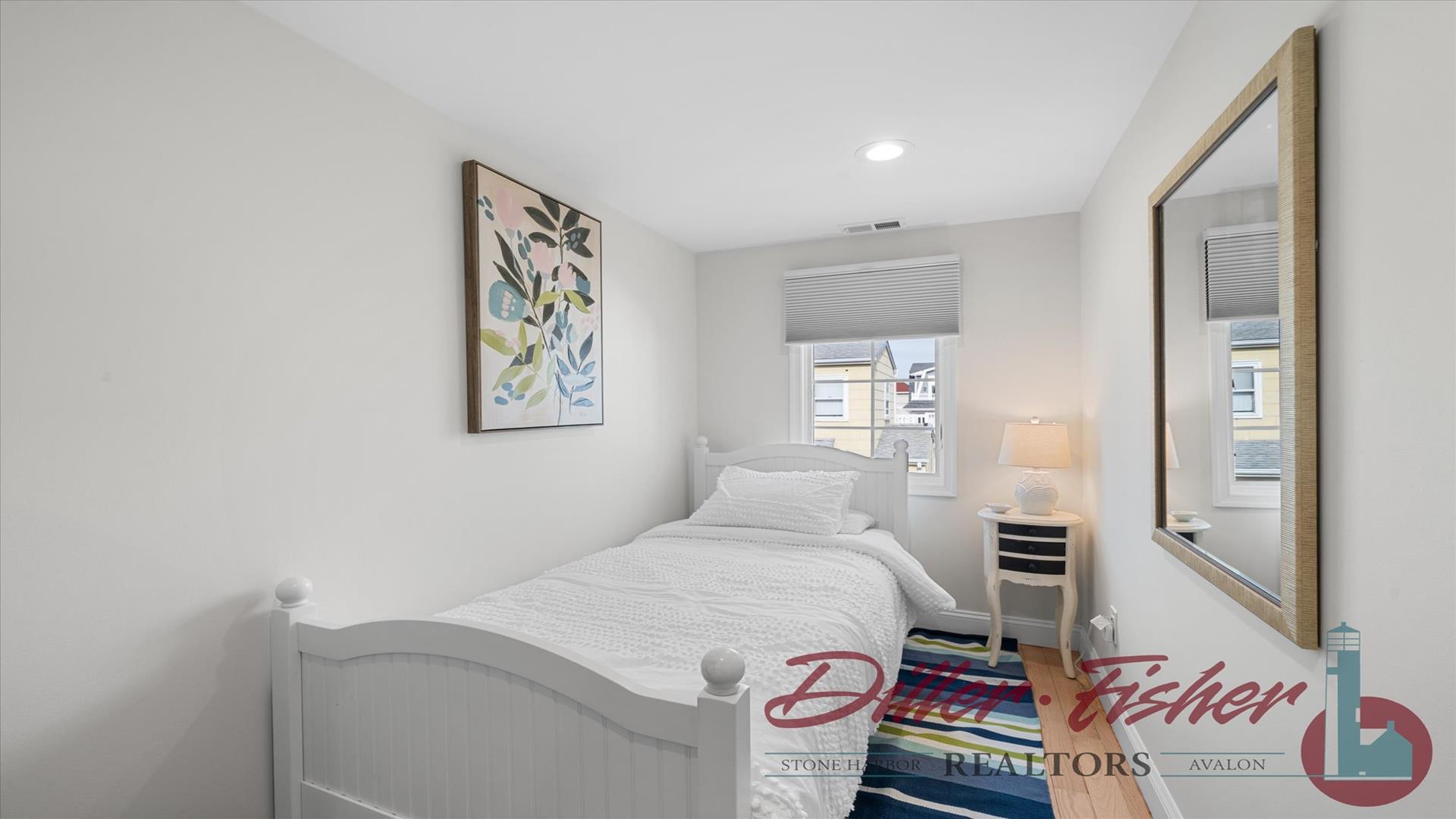 18 Linden Lane, Stone Harbor (Mid-Island)