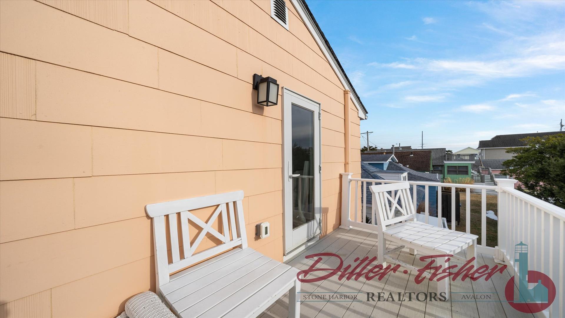 18 Linden Lane, Stone Harbor (Mid-Island)