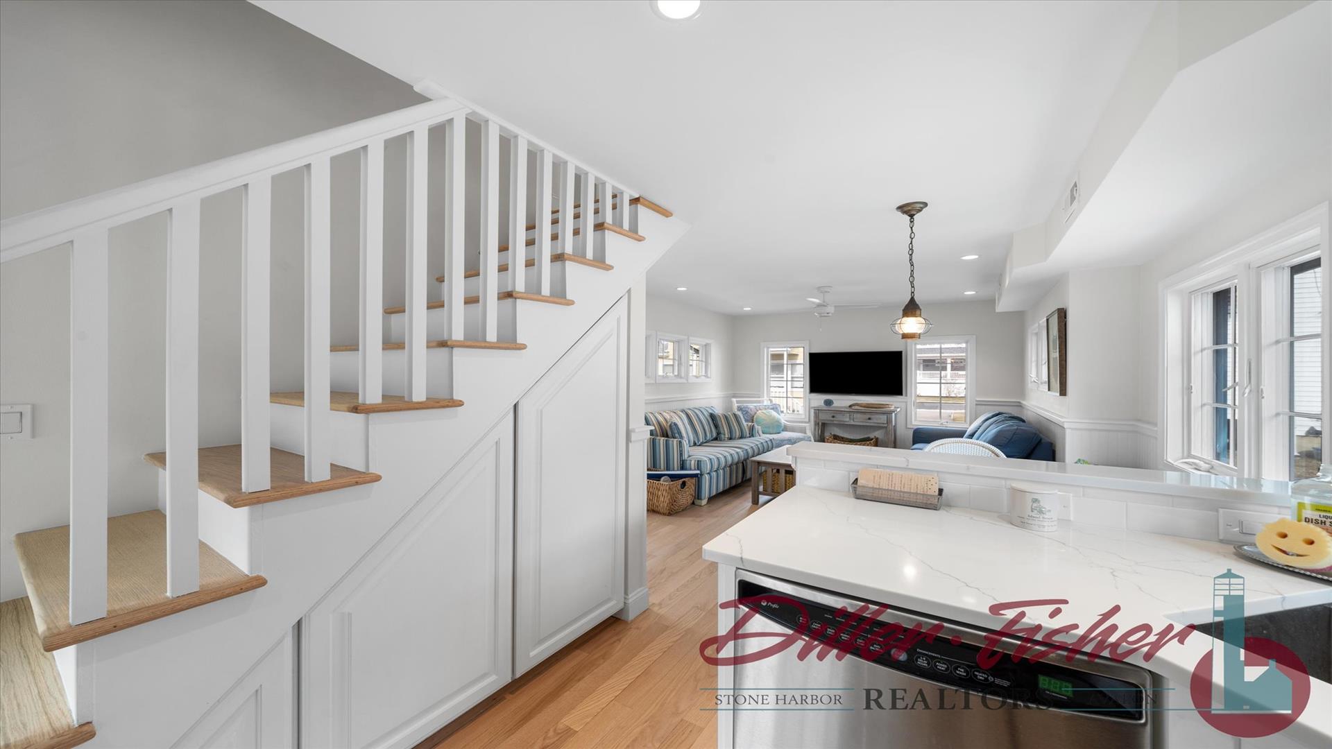 18 Linden Lane, Stone Harbor (Mid-Island)