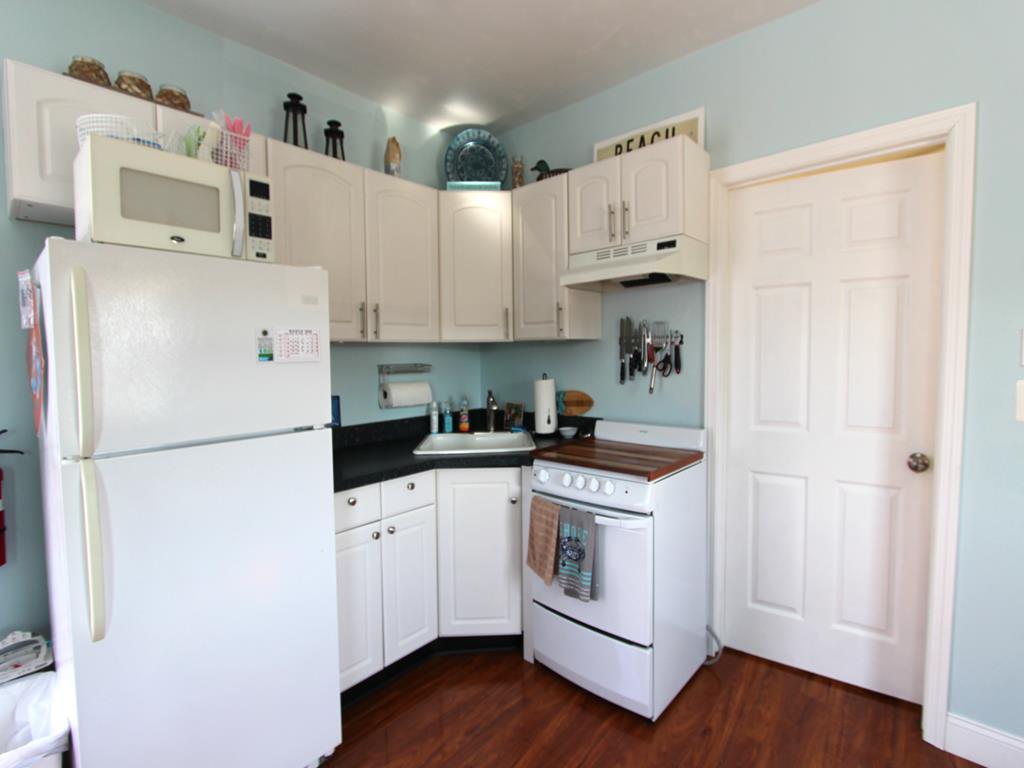 533 Engleside Avenue, Beach Haven (Bay Side)