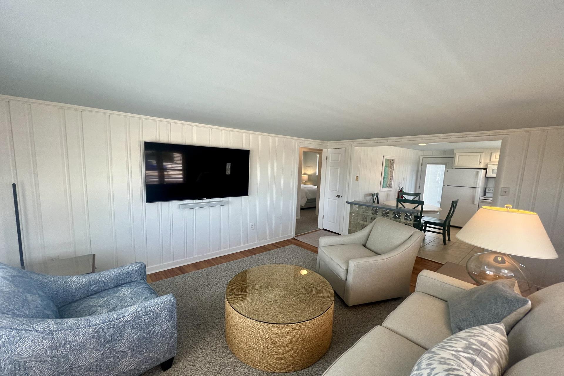 2788 Avalon Avenue, Avalon (1 Block to Beach)