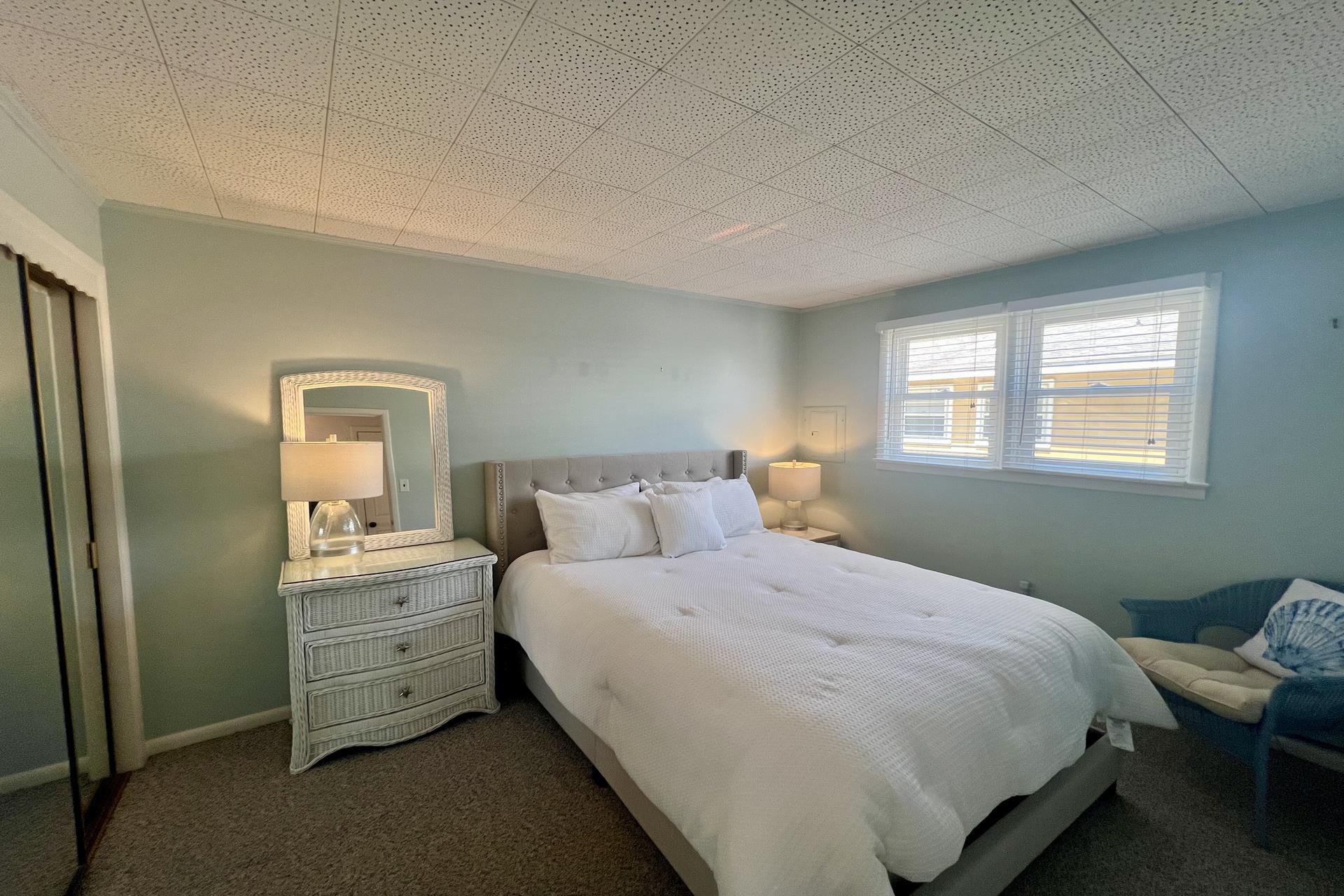 2788 Avalon Avenue, Avalon (1 Block to Beach)