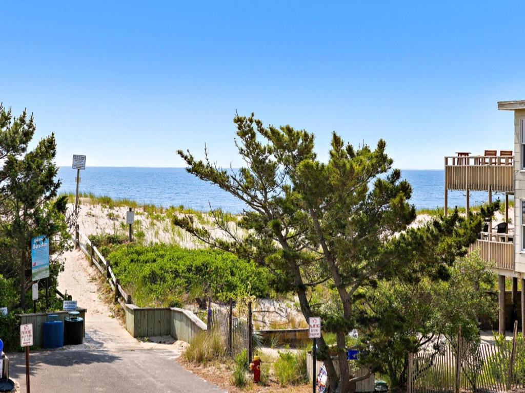 126 East 26th Street, Ship Bottom (Ocean Block)