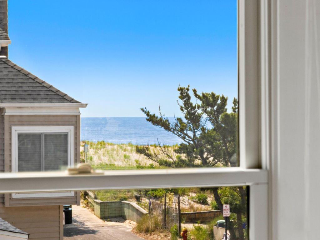 126 East 26th Street, Ship Bottom (Ocean Block)