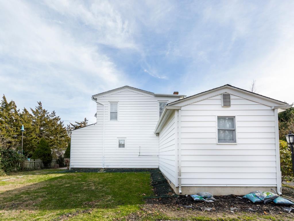 Pet-friendly Colonial Unit in Historic Cape May | Photo 27