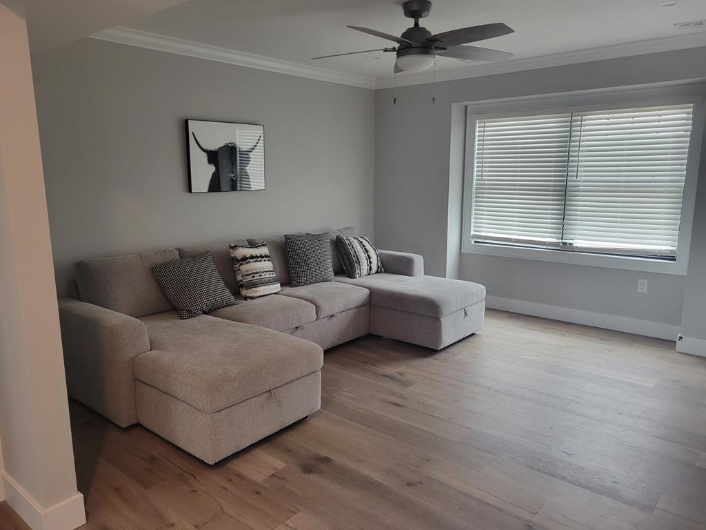 8512 Beach Avenue, Brighton Beach (Ocean Side)