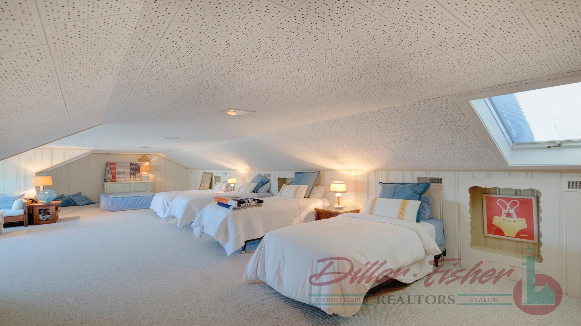 10510 Second Avenue, Stone Harbor (Mid-Island)