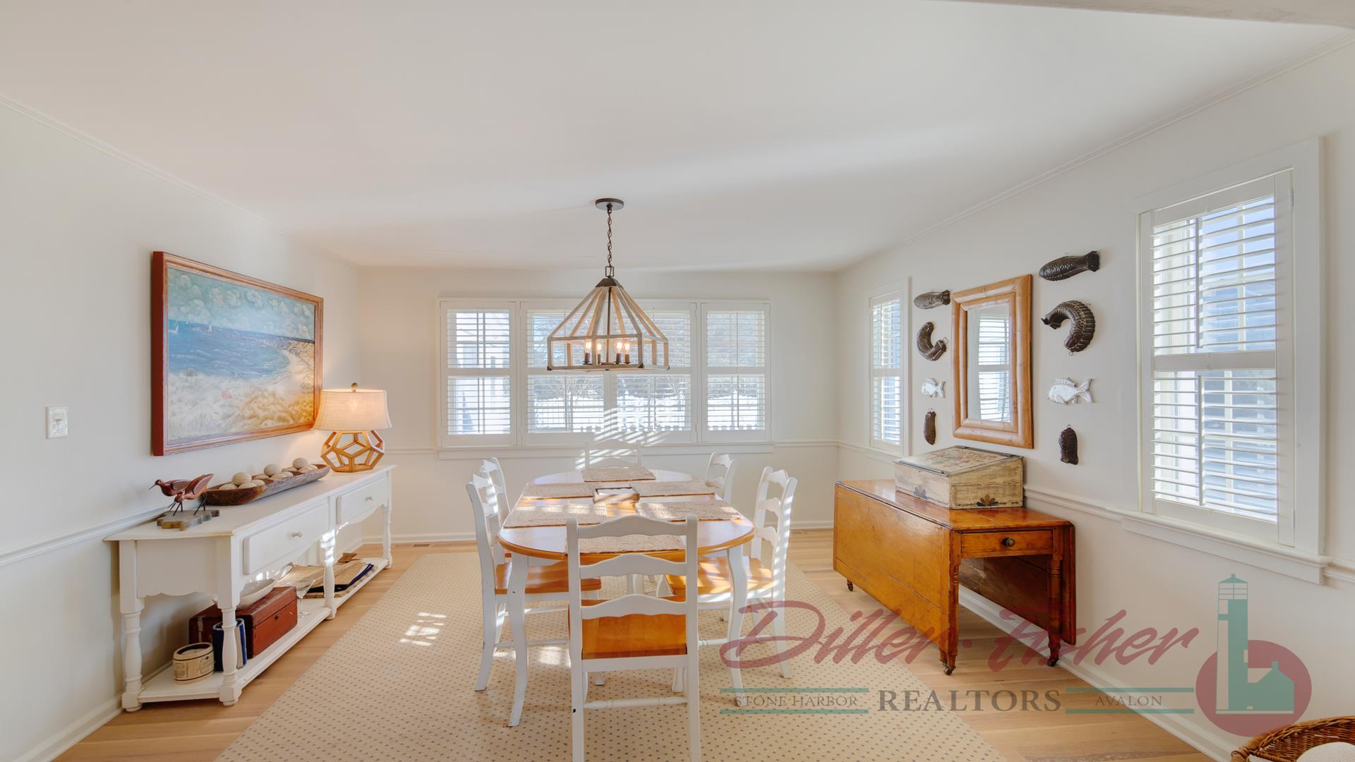10510 Second Avenue, Stone Harbor (Mid-Island)