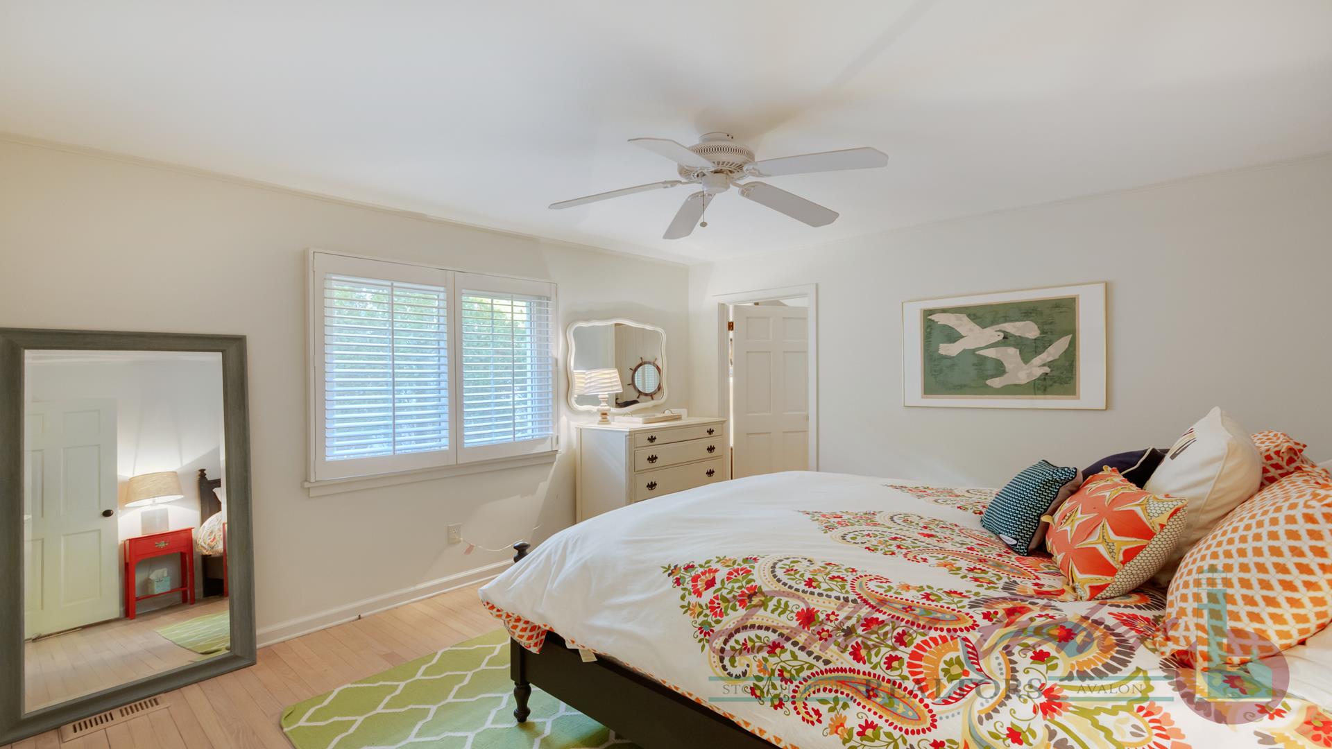 10510 Second Avenue, Stone Harbor (Mid-Island)