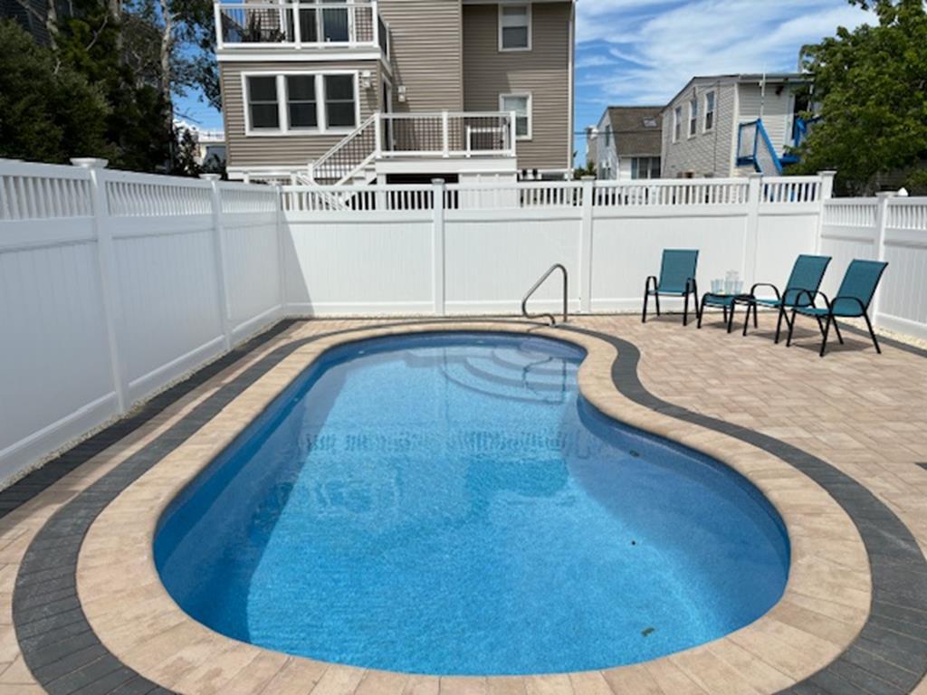 11 W. Lavenia Avenue, Beach Haven Crest (Bay Side)