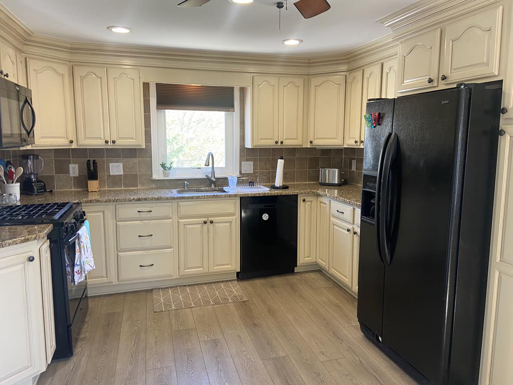 11 W. Lavenia Avenue, Beach Haven Crest (Bay Side)