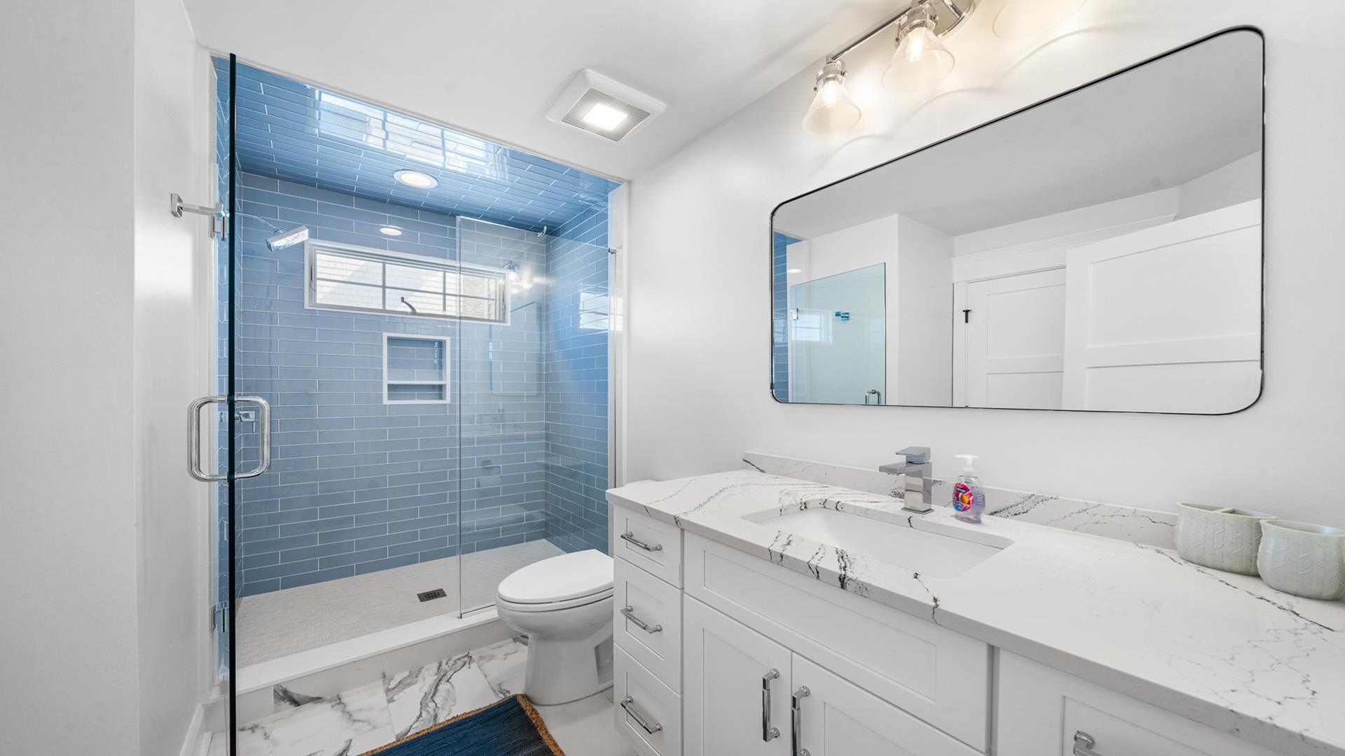 2402 Avalon Avenue, Avalon (1 Block to Beach)