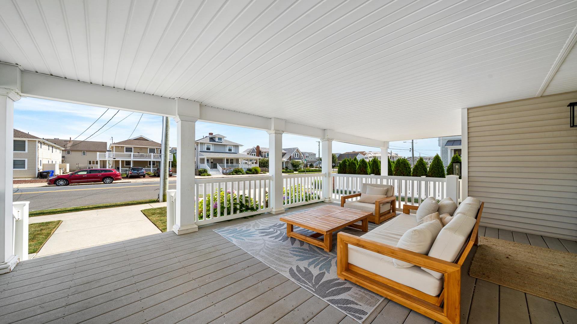 2402 Avalon Avenue, Avalon (1 Block to Beach)