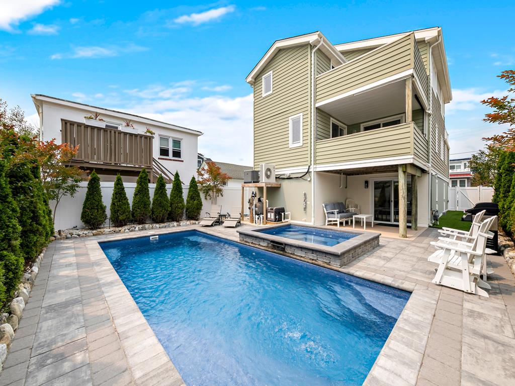 120 E 18th Street, Ship Bottom (Ocean Block)