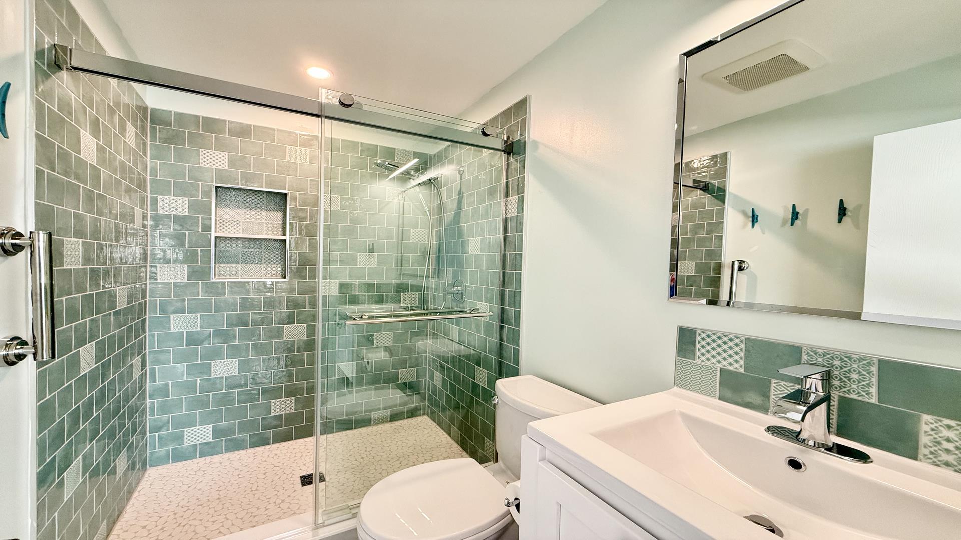 243 80th street, Avalon (1 Block to Beach)