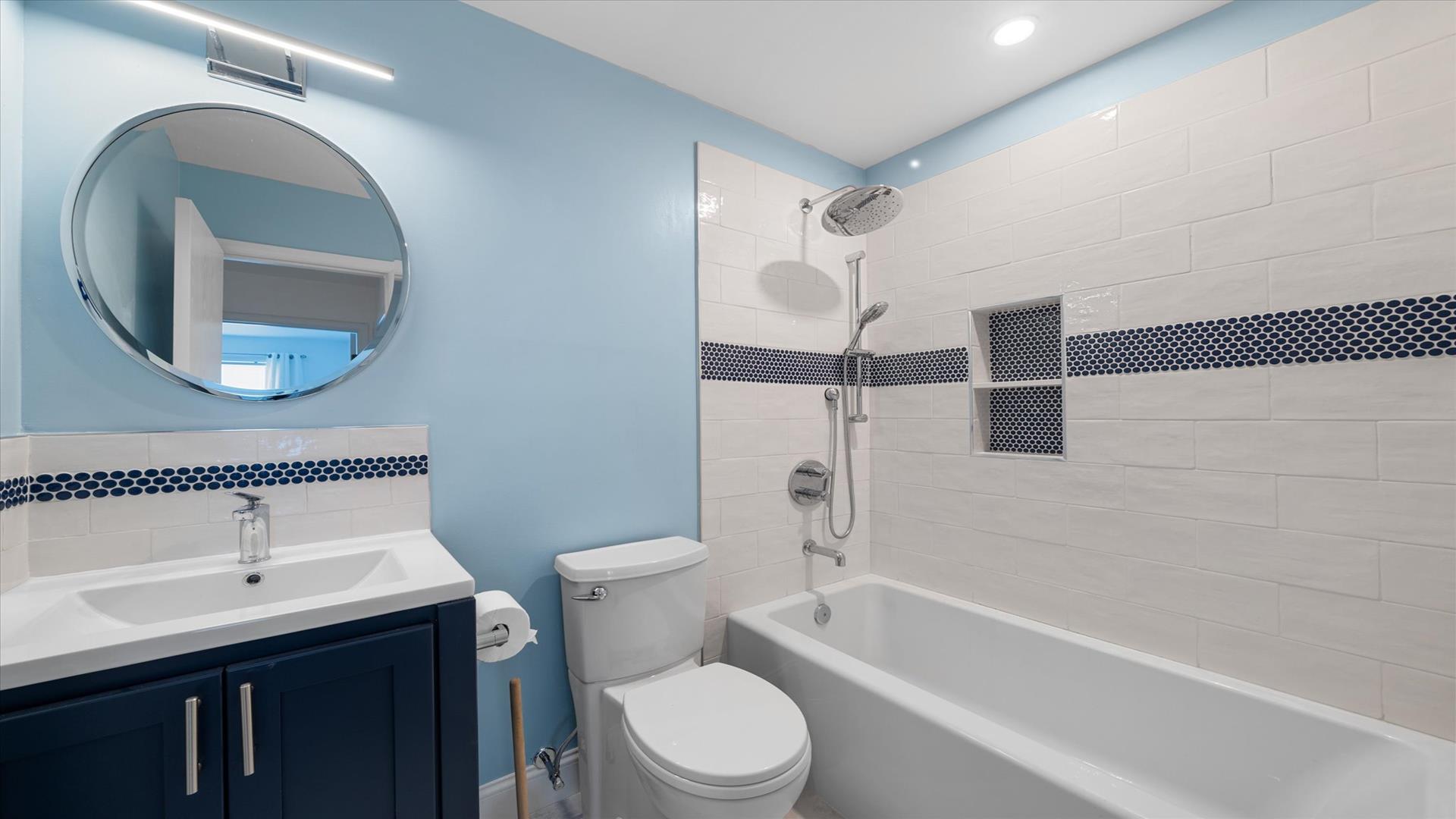 243 80th street, Avalon (1 Block to Beach)