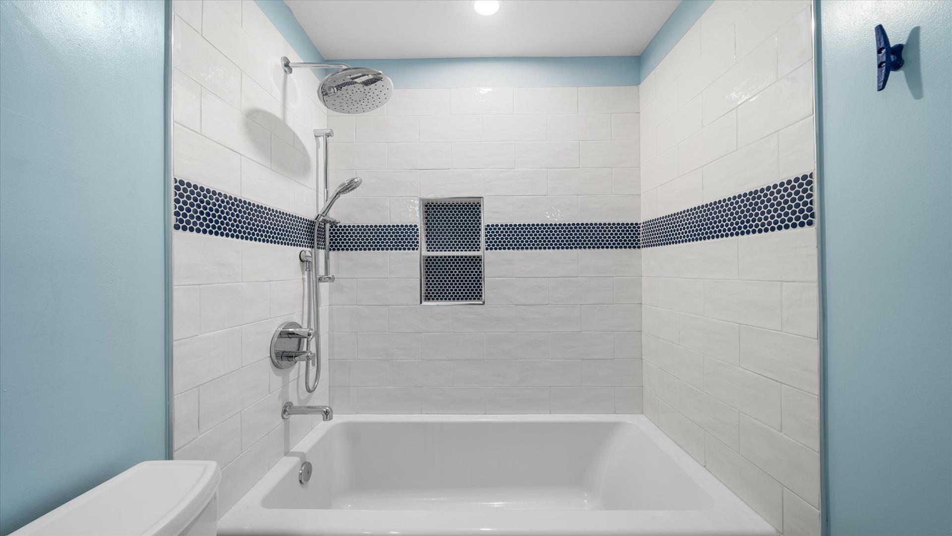 243 80th street, Avalon (1 Block to Beach)