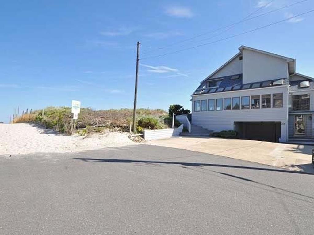 214 E 19th Street, North Beach Haven (Ocean Front)