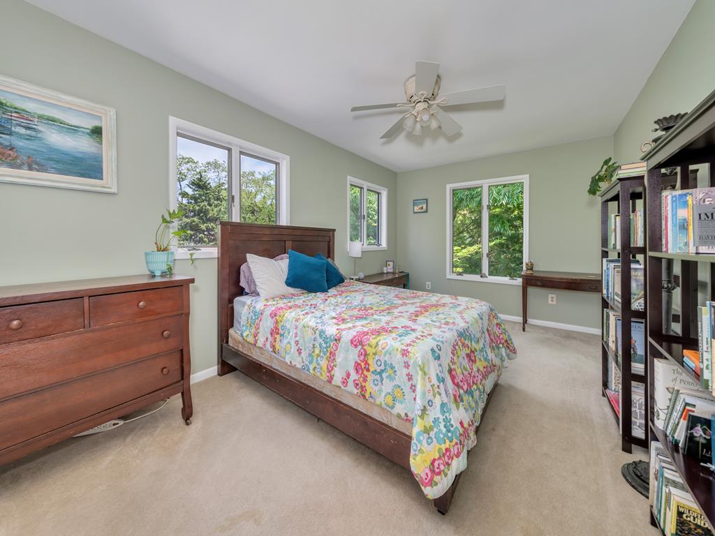 https://realtimerental.com/rrv10/RentalPhotos/1187/1187003.21.jpg