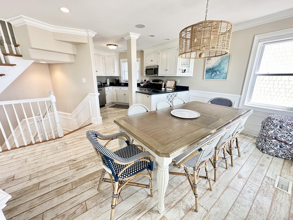 Stylish, updated beachfront condo 1621 Beach #112 | Photo 11