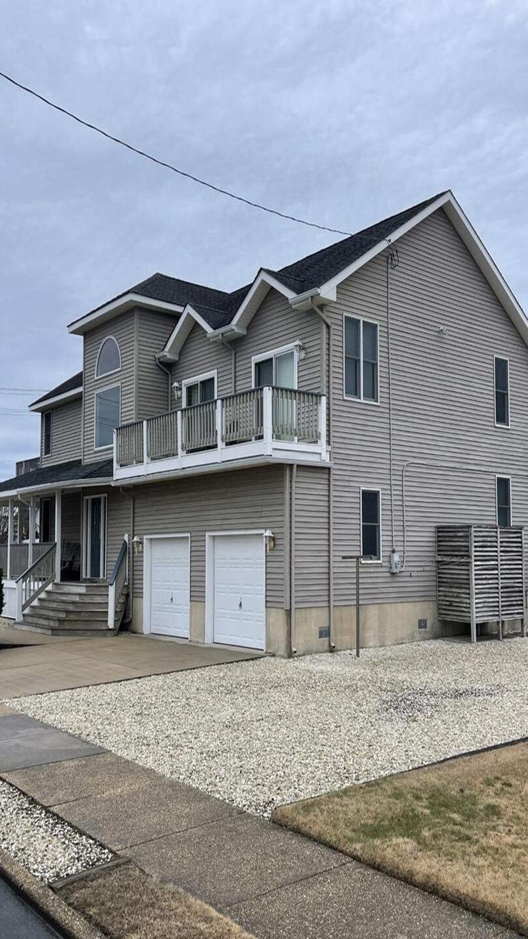 3618 Dune Drive, Avalon (1 Block to Beach)