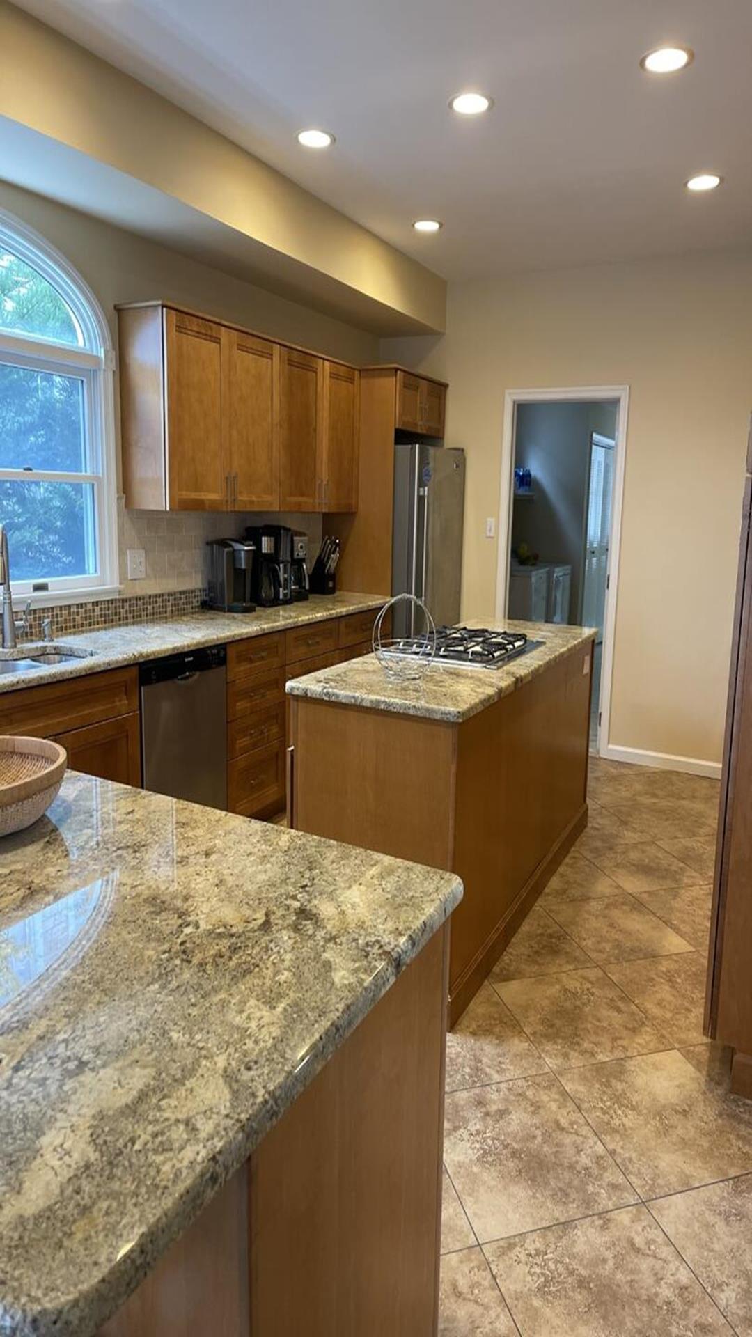 3618 Dune Drive, Avalon (1 Block to Beach)