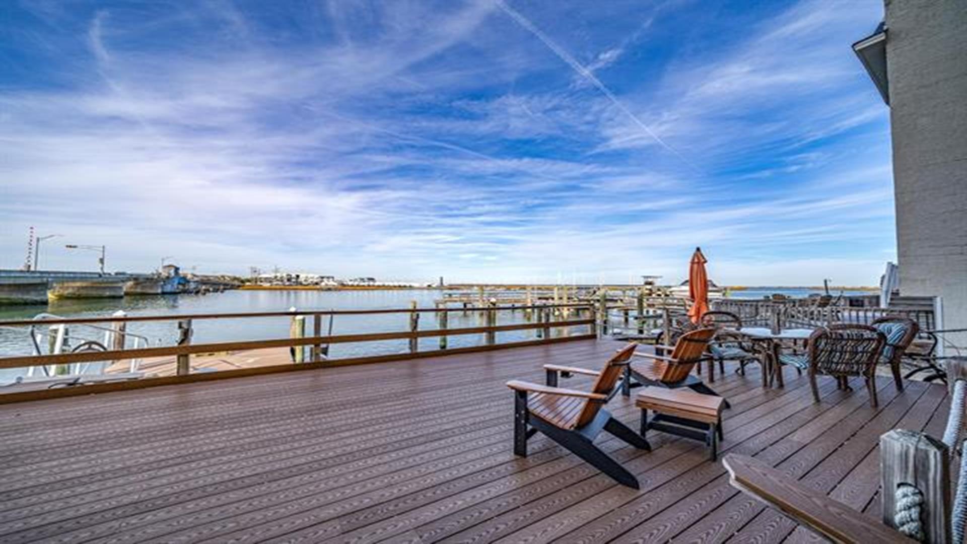 9511 Sunset Drive, Stone Harbor (Bay Front) - Picture 4