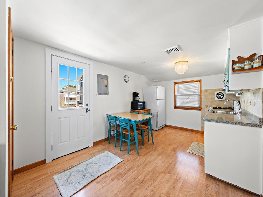 13209 Beach Avenue, Beach Haven Terrace (Ocean Block)