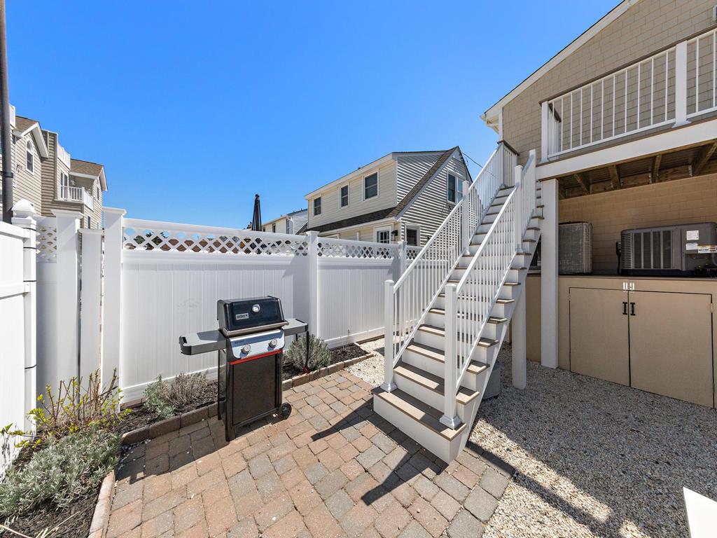 13209 Beach Avenue, Beach Haven Terrace (Ocean Block)