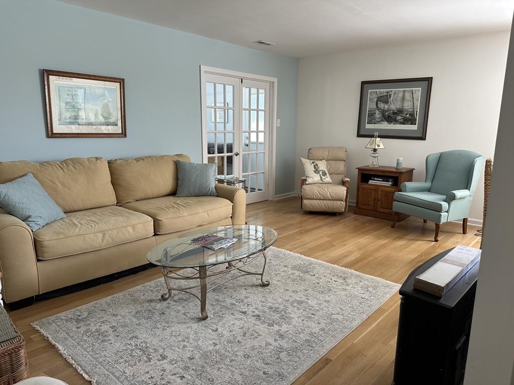 Charming Cape May Beach House - 1016 Illinois Ave | Photo 4