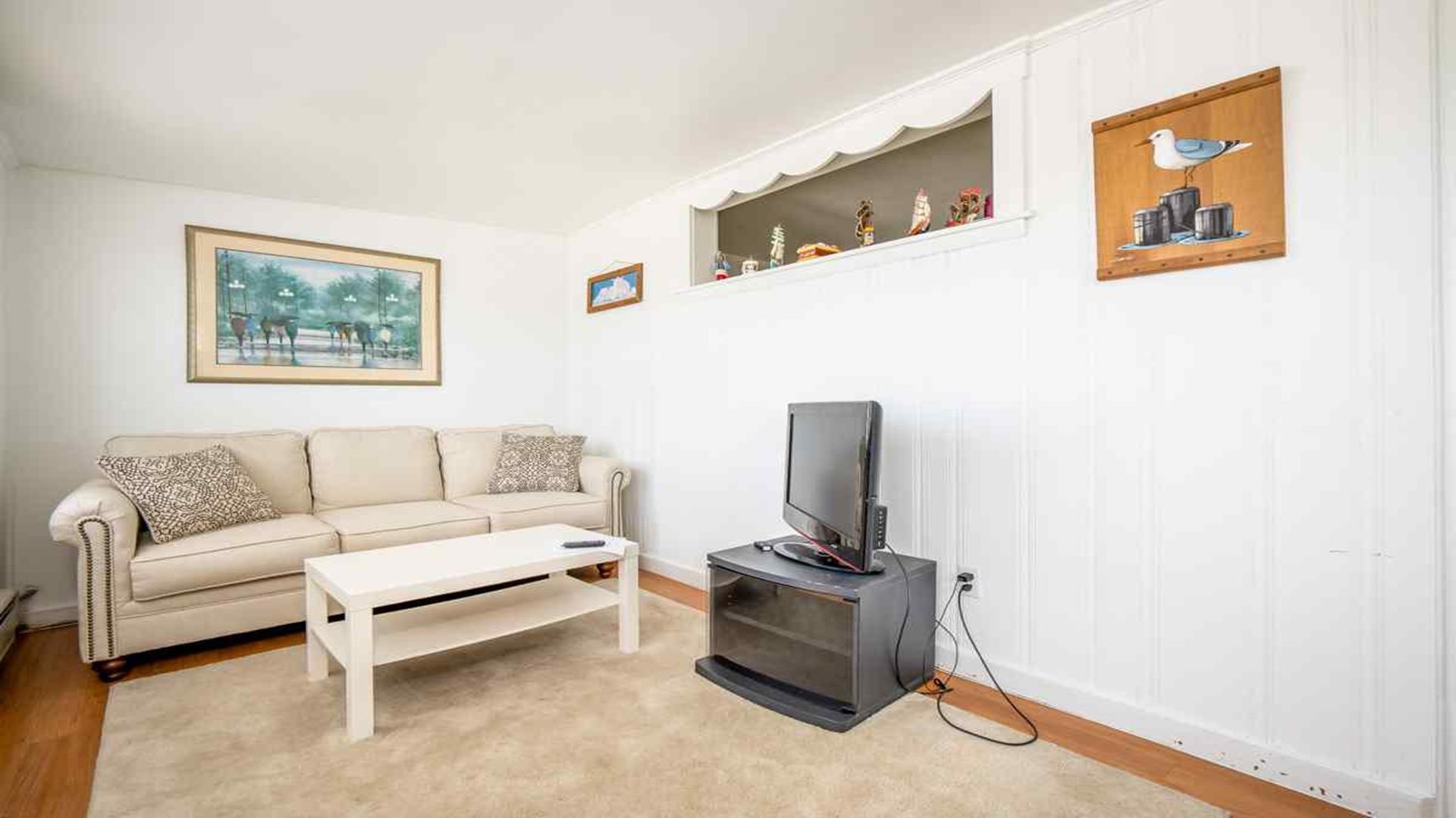 9 East 28th Street, Avalon (Beach Block)