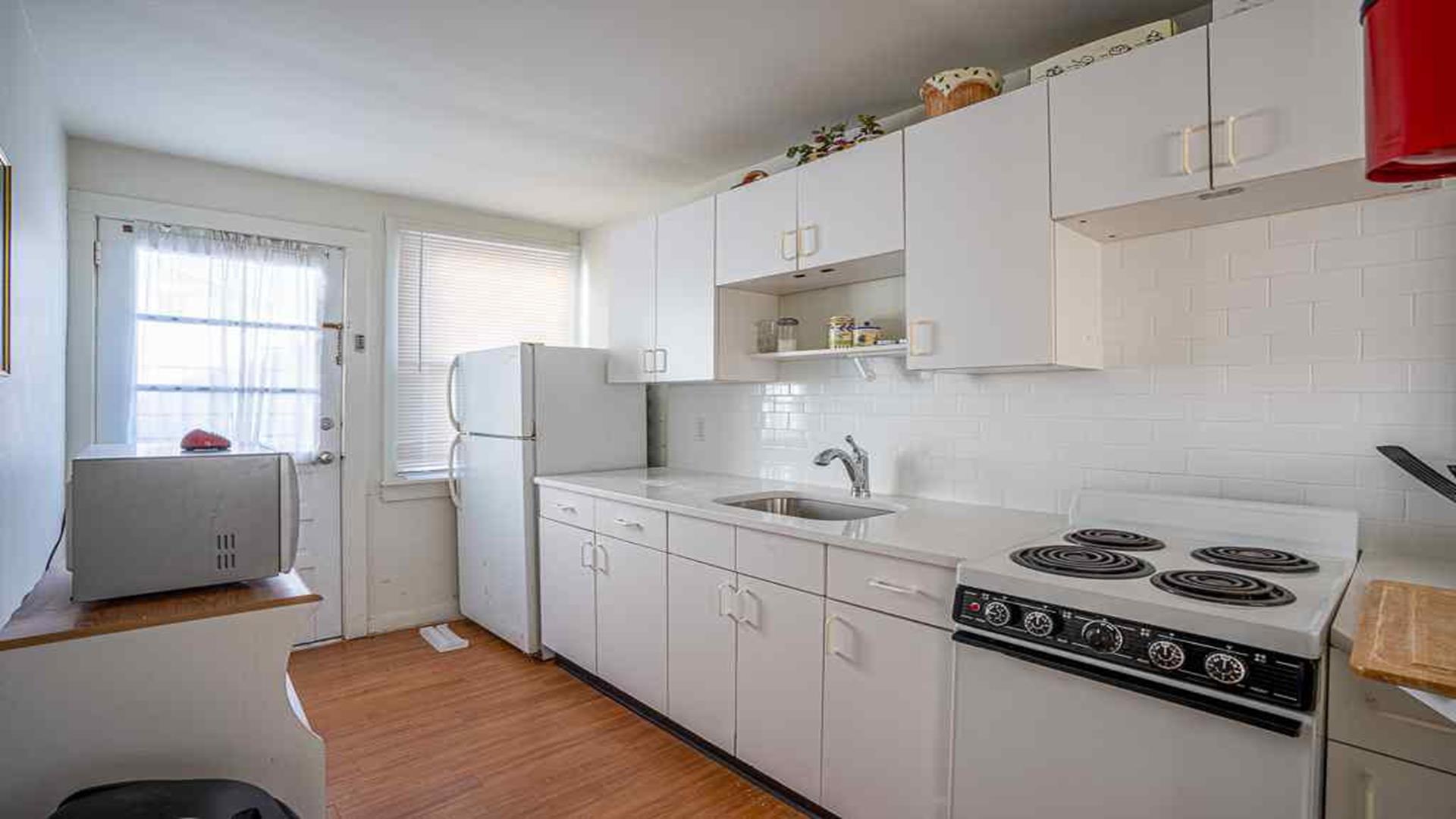 9 East 28th Street, Avalon (Beach Block)