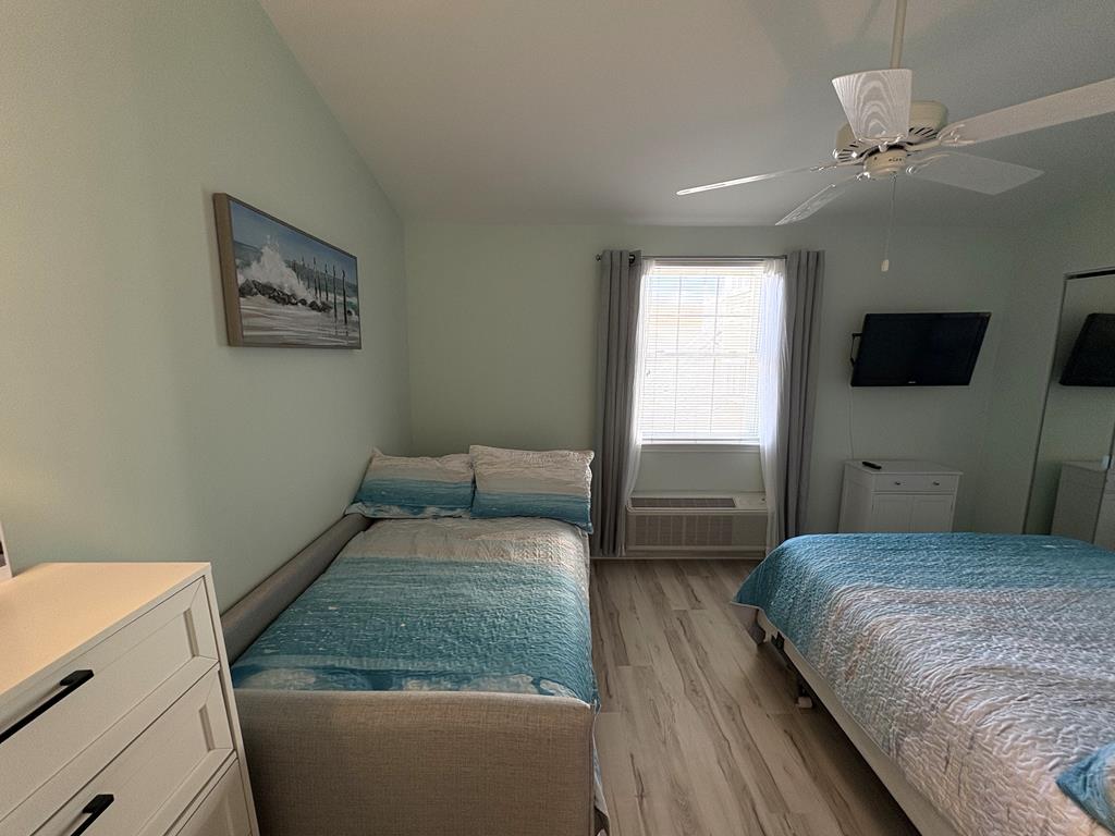 The Baronet, Unit 2F | Photo 12