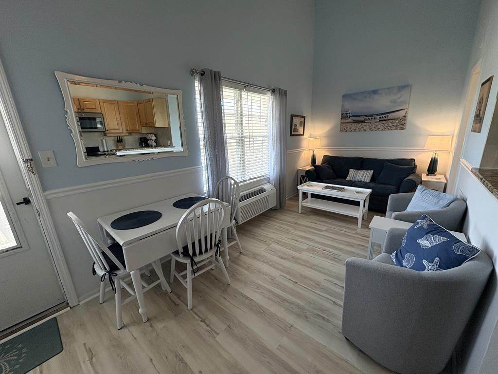 The Baronet, Unit 2F | Photo 7