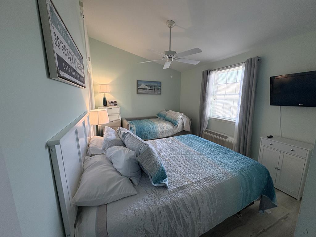 The Baronet, Unit 2F | Photo 9