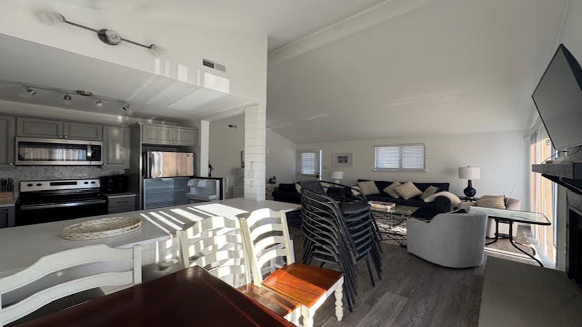 325 7th Street, Avalon (Northend Avalon) - Picture 5