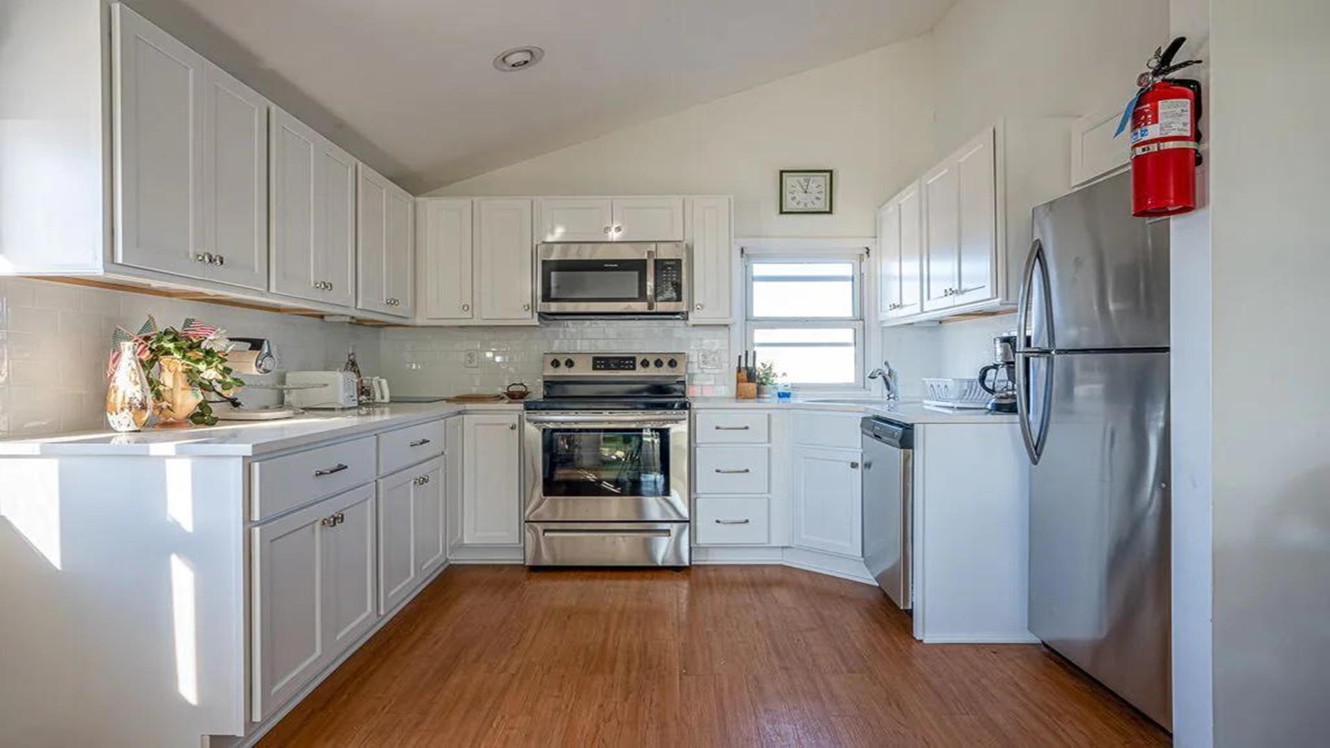 9 East 28th Street, Avalon (Beach Block)