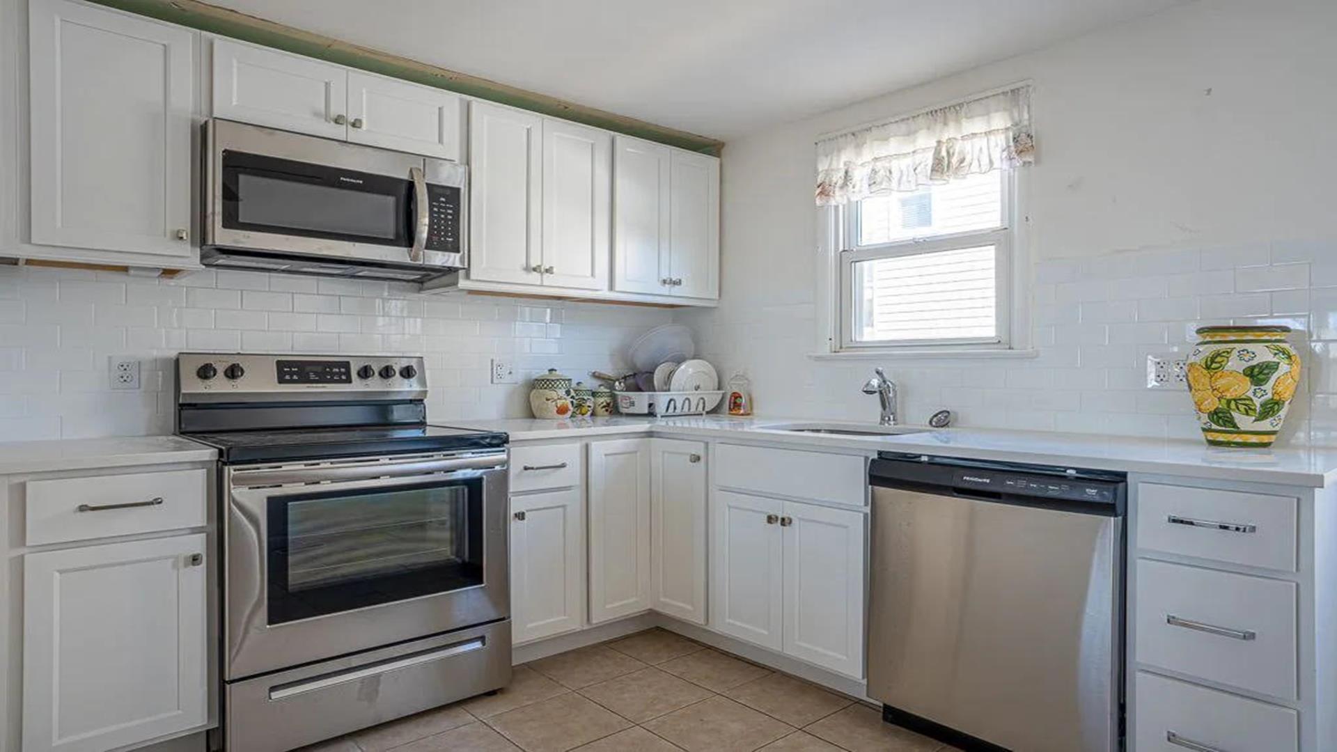 9 East 28th Street, Avalon (Beach Block) - Picture 5