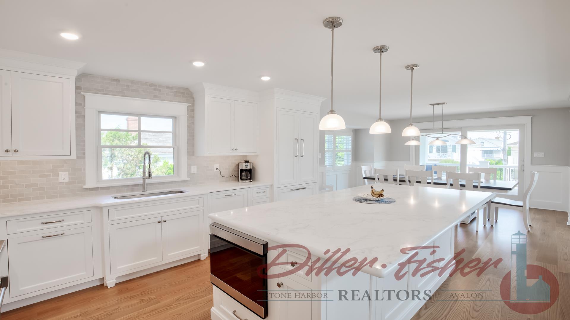 86 23rd Street W, Avalon (Mid-Island)