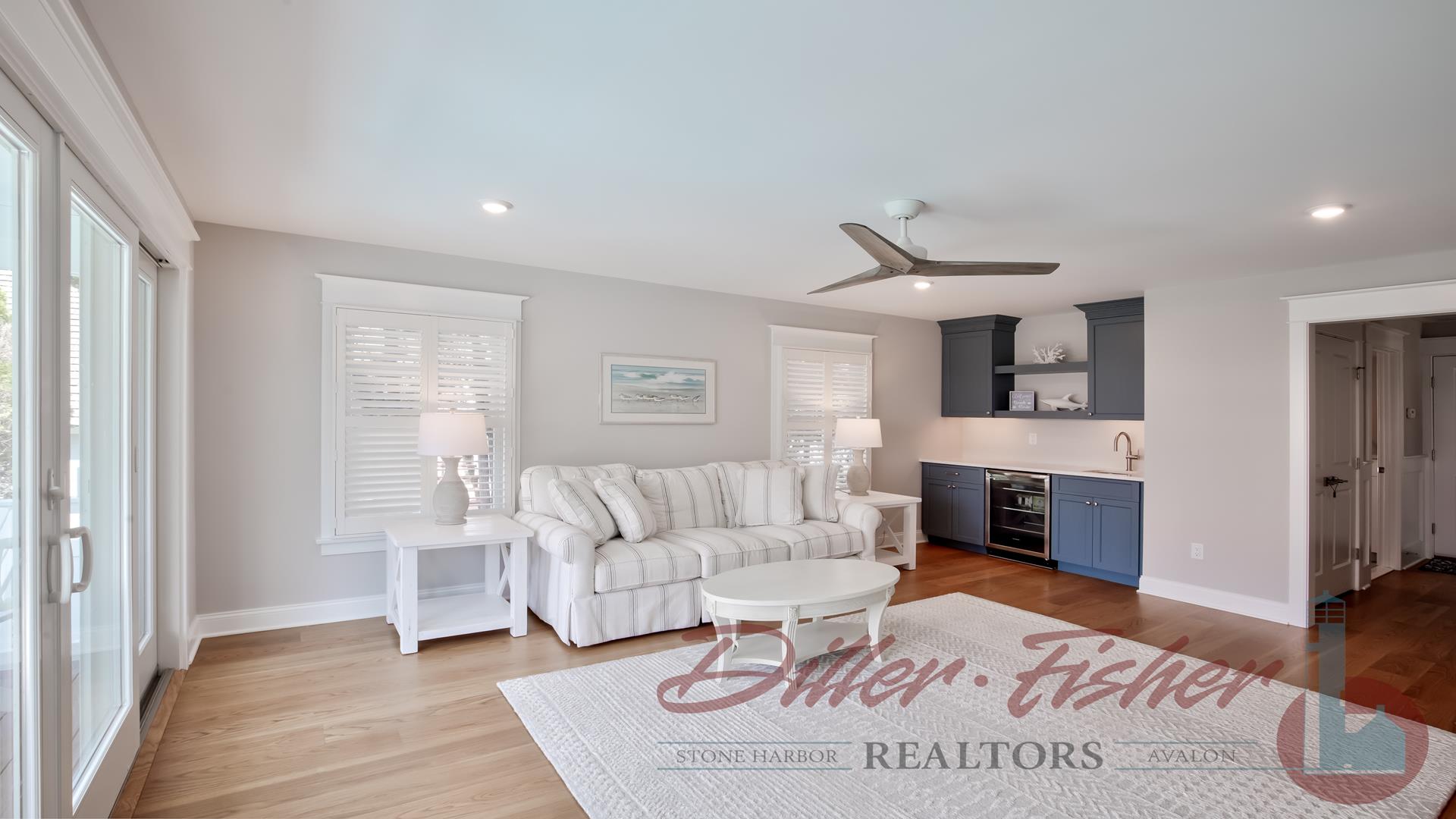 86 23rd Street W, Avalon (Mid-Island)