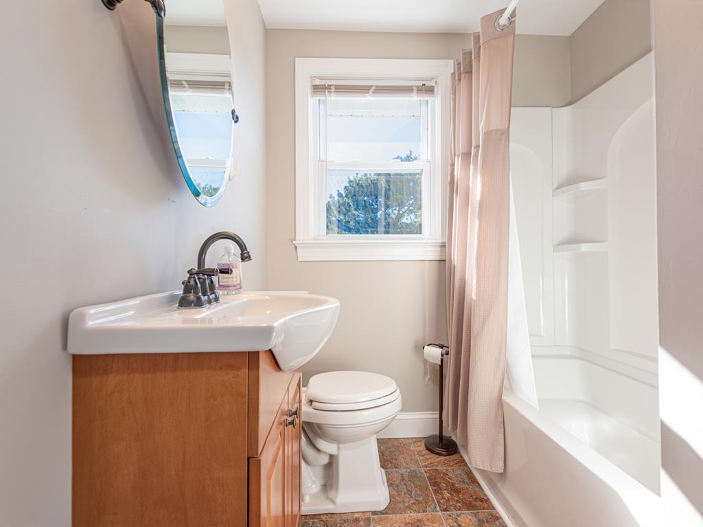 340 Kentford Avenue, Beach Haven (Bay Side)