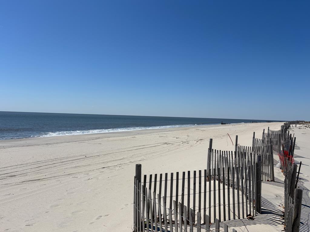 1625 Beach Unit D - Beachfront! | Photo 32