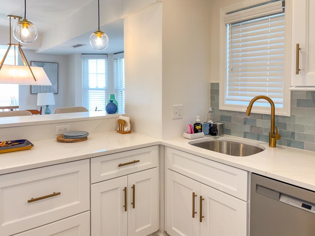 1625 Beach Unit D - Beachfront! | Photo 11