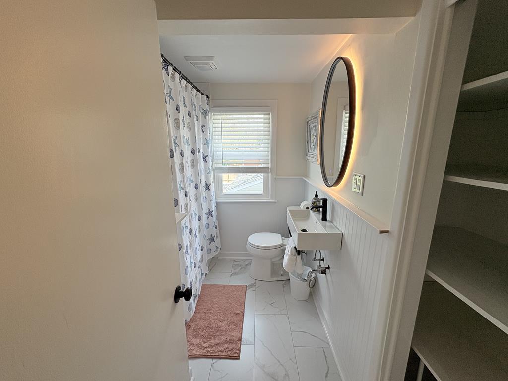 Close to Town in the Heart of Cape May! | Photo 20