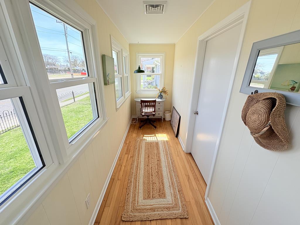 Close to Town in the Heart of Cape May! | Photo 4