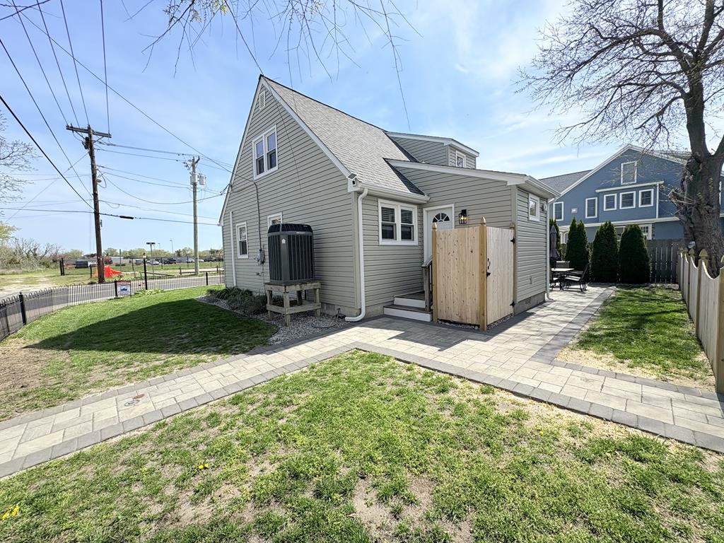 Close to Town in the Heart of Cape May! | Photo 28