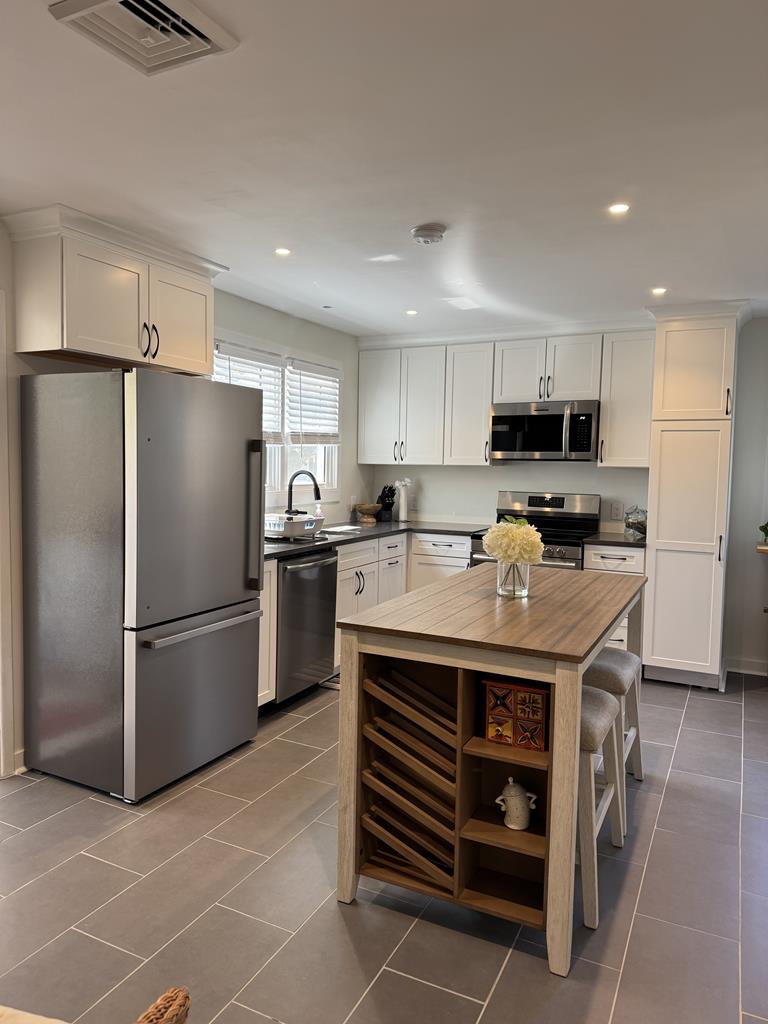 Close to Town in the Heart of Cape May! | Photo 5