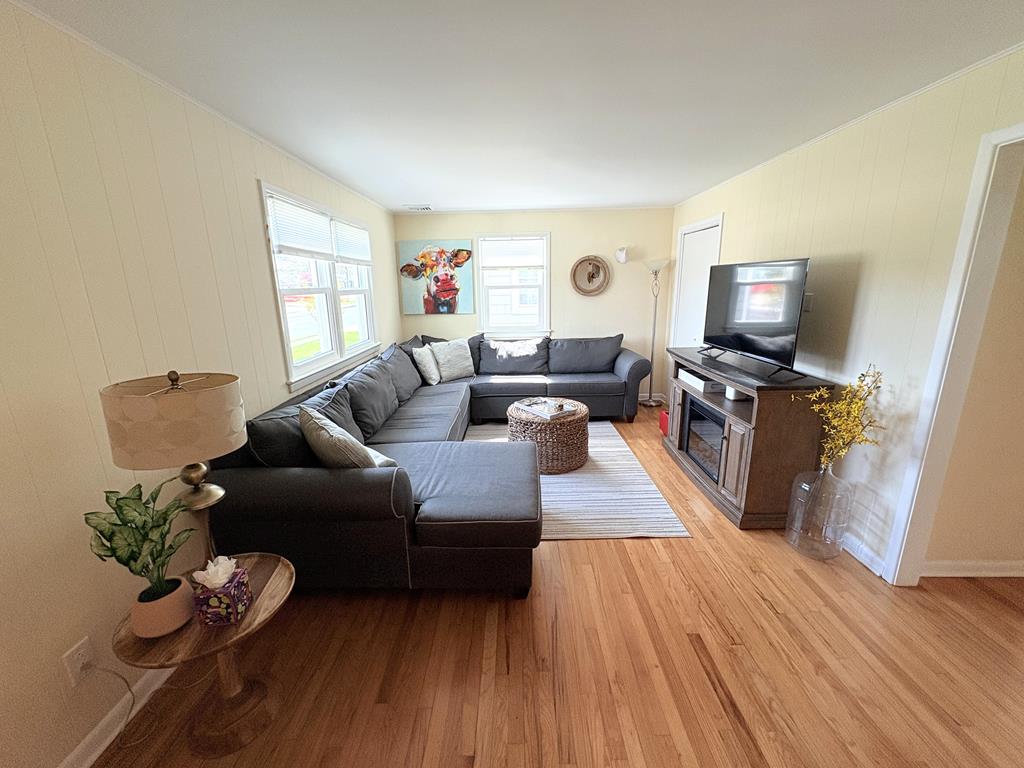 Close to Town in the Heart of Cape May! | Photo 8