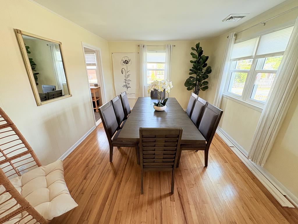 Close to Town in the Heart of Cape May! | Photo 10